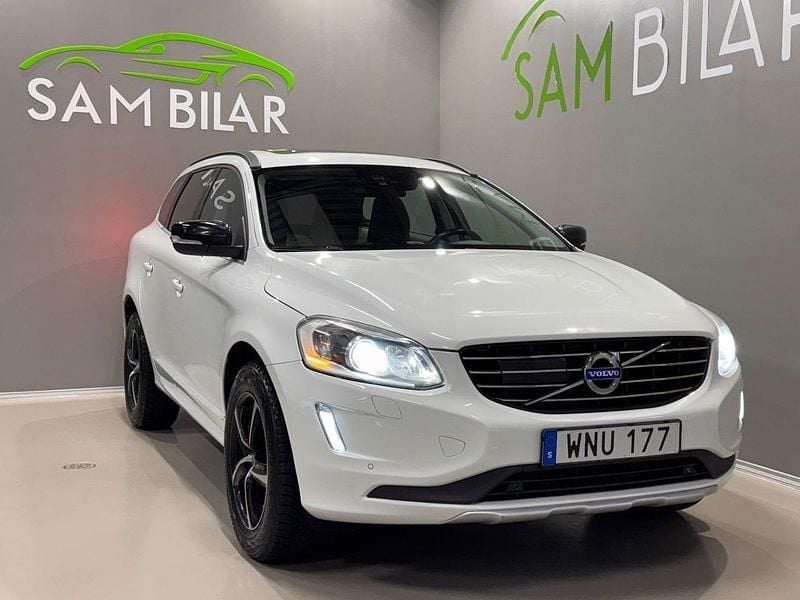 Vit Begagnad 2015 Volvo XC60 Momentum SUV | 129 900 kr (Marknadspris) - Bild 1/4
