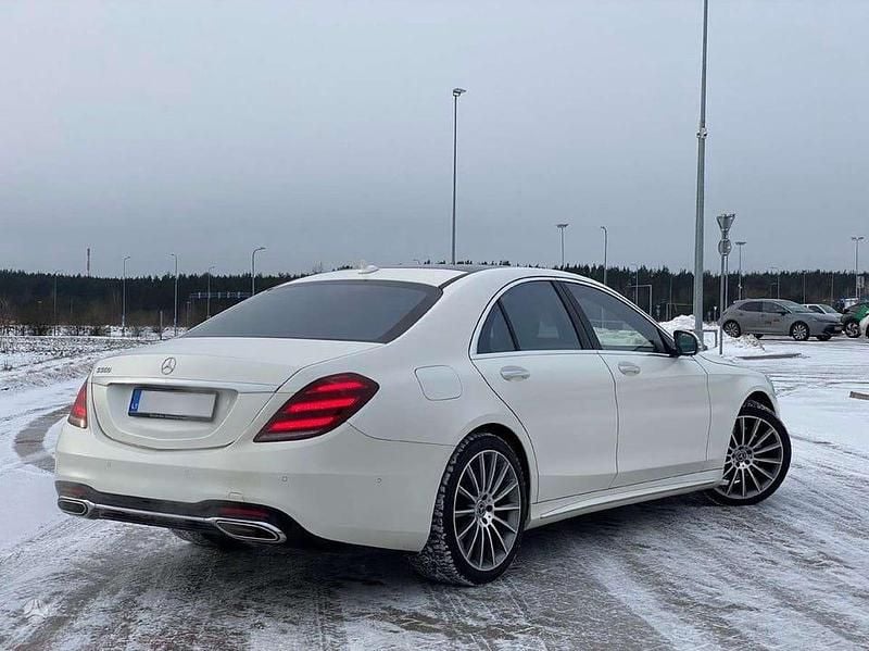 Begagnad 2017 Mercedes S560 Sedan | 499 999 kr - Bild 1/4