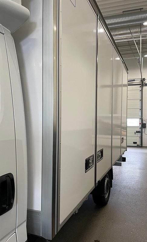 Begagnad Iveco Daily 161 HK (118 kW) 2023 Vit Van