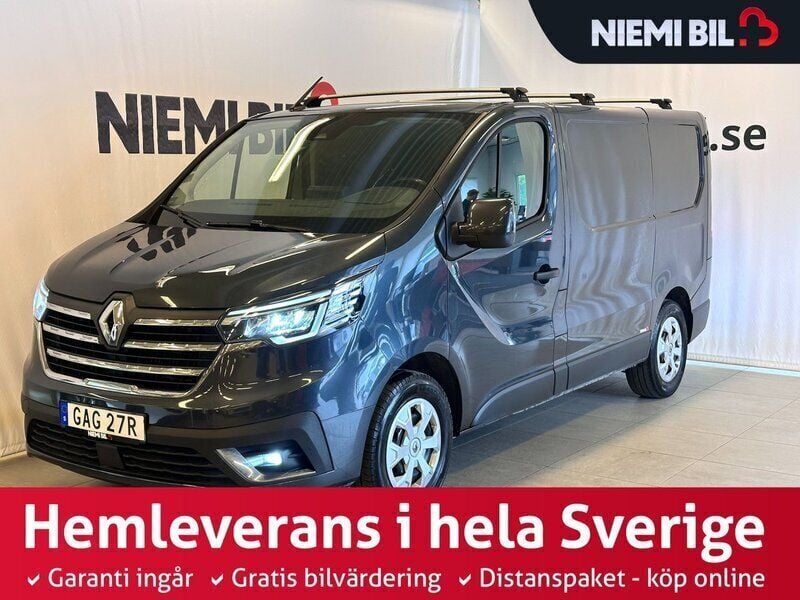 Mörkgrå (grå) Begagnad 2022 Renault Trafic Van | 319 900 kr (Lite dyr) - Bild 1/3