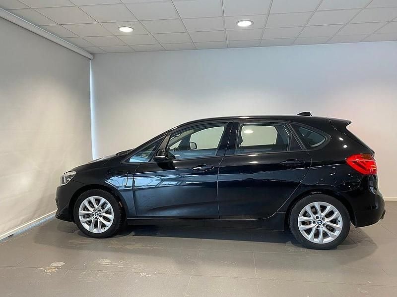Begagnad BMW 225 Active Tourer 2020 Svart Minibuss