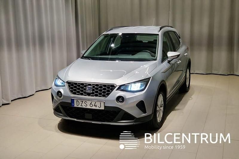 Silver Begagnad 2022 Seat Arona Style SUV | 189 900 kr (Marknadspris) - Bild 1/4