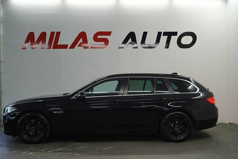 Begagnad BMW 520 191 HK (140 kW) 2016 Svart Kombi