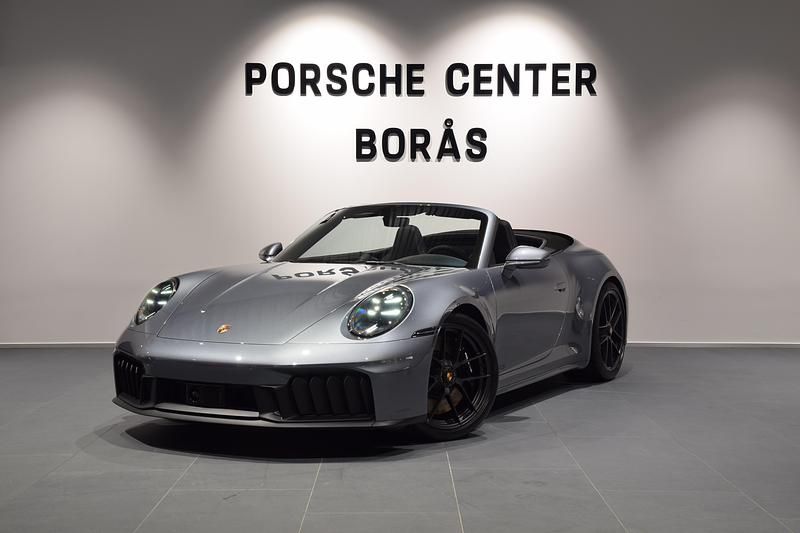 Grå Ny 2026 Porsche 911 Cab | 2 275 100 kr - Bild 1/4