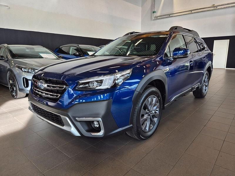 Blå (sapphire blue pearl) Ny 2025 Subaru Outback Kombi | 474 900 kr - Bild 1/4