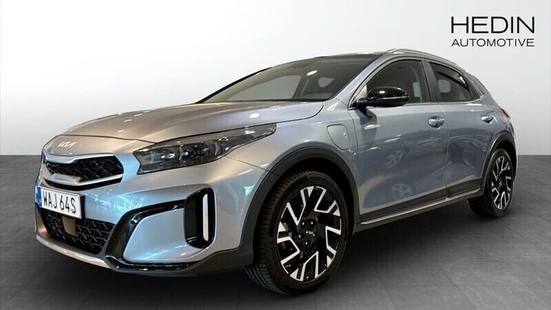 Grå (silver) Begagnad 2023 Kia XCeed Advance SUV | 329 900 kr - Bild 1/4
