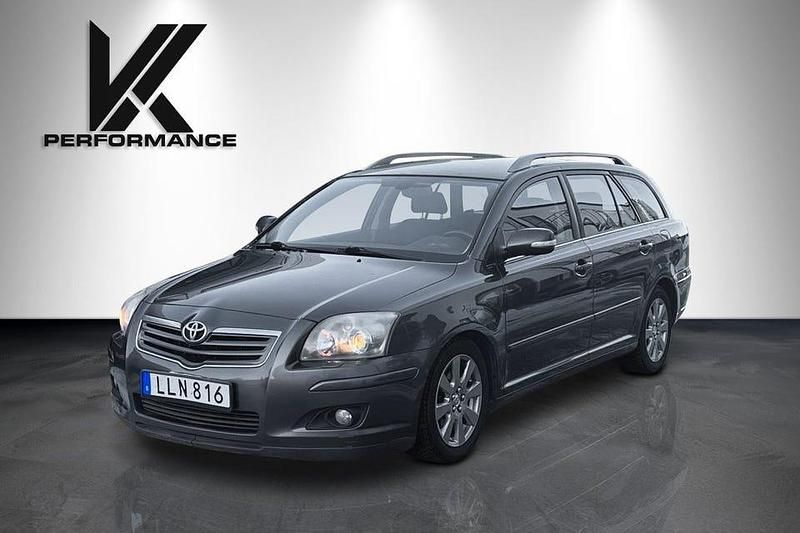 Begagnad Toyota Avensis 147 HK (108 kW) 2008 Grå Kombi