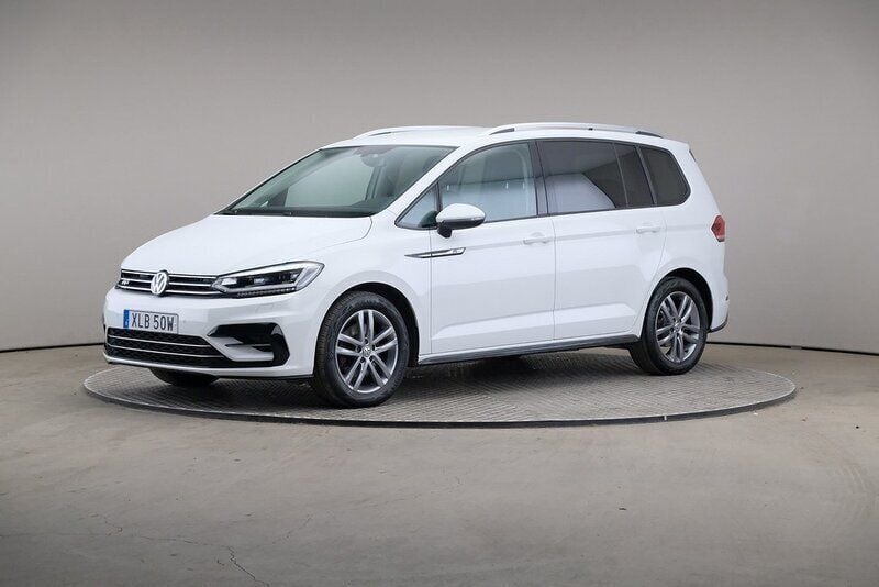 Vit (pure white (solid)) Begagnad 2020 VW Touran R-line Minibuss | 269 000 kr (Bra pris) - Bild 1/4