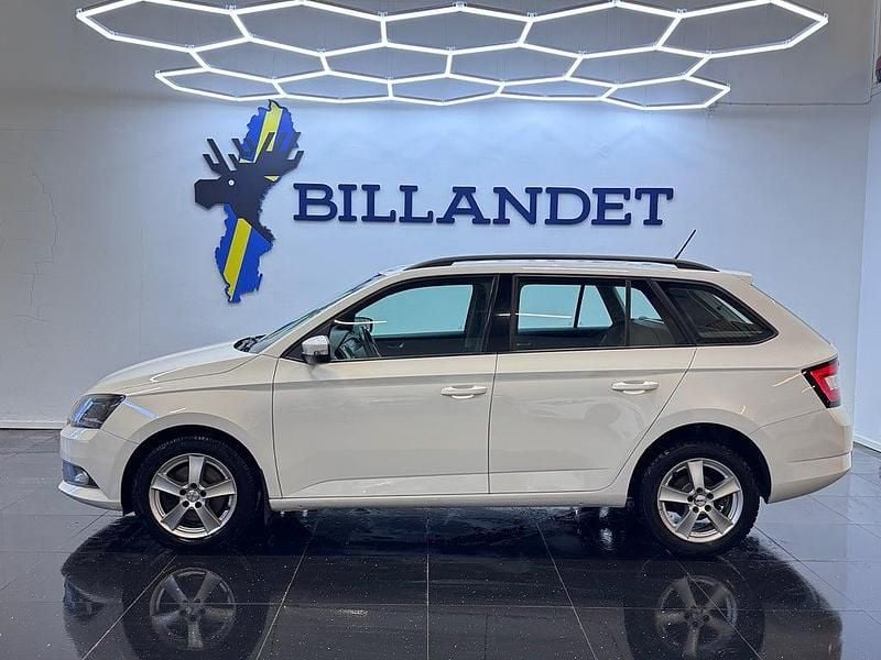 Begagnad Skoda Fabia Style 110 HK (80 kW) 2017 Vit Kombi