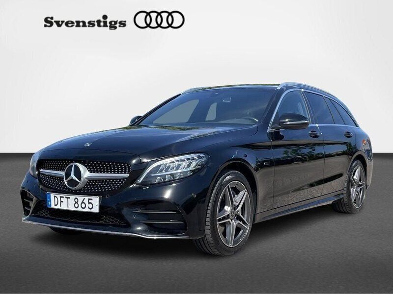 Svart Begagnad 2019 Mercedes C300e AMG line Kombi | 255 000 kr (Lite dyr) - Bild 1/4