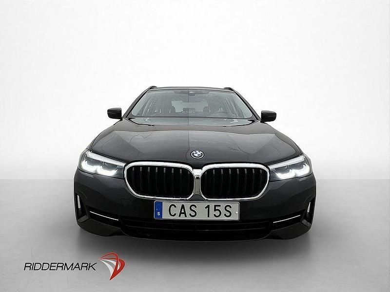 Begagnad BMW 530 292 HK (214 kW) 2022 Svart Kombi