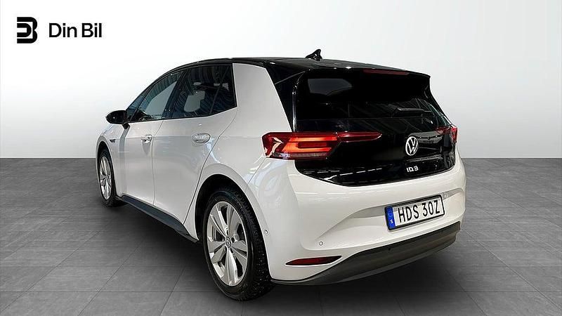 Begagnad VW ID.3 Pro Performance 150 kW (204 HK) 2023 Vit Halvkombi