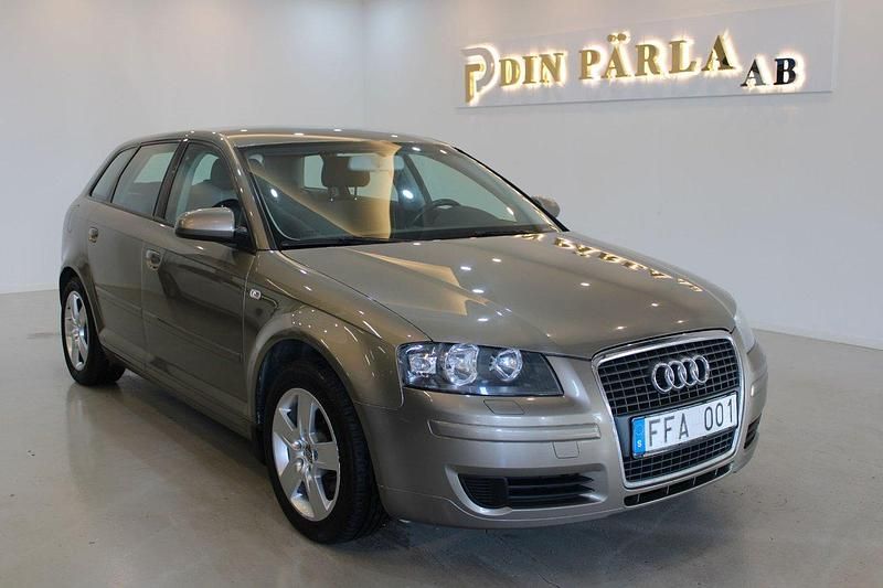 Ljusbrun (brun) Begagnad 2007 Audi A3 Sportback Attraction Halvkombi | 39 900 kr (Marknadspris) - Bild 1/4