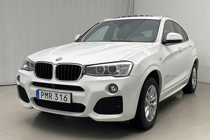 Vit Begagnad 2018 BMW X4 M Sport SUV | 269 900 kr (Superpris) - Bild 1/4