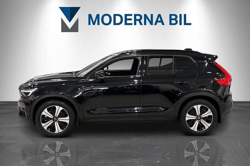 Begagnad Volvo XC40 Plus 300 kW (408 HK) 2023 Svart SUV