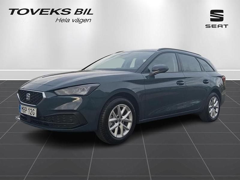 Blå Ny 2026 Seat Leon | 308 800 kr (Dyr) - Bild 1/4
