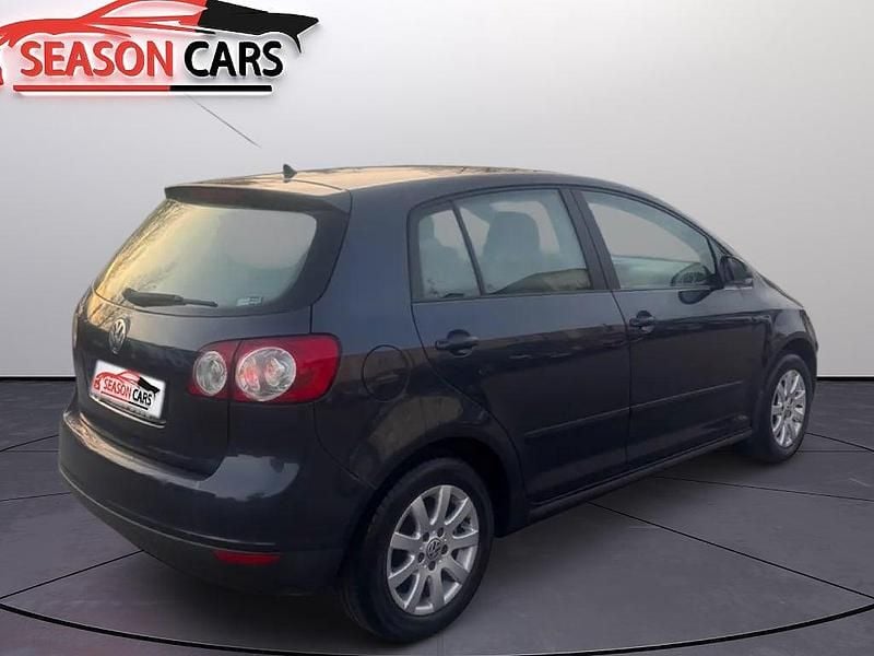 Begagnad VW Golf VI Trendline 102 HK (75 kW) 2008 Mörkblå Halvkombi