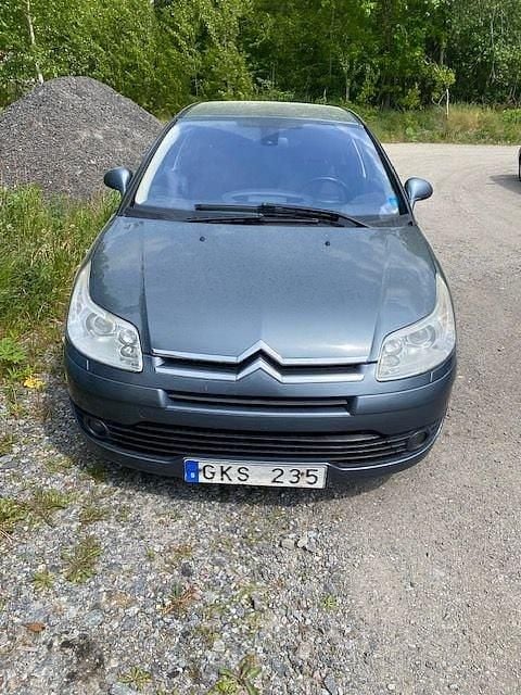 Mörkgrå Begagnad 2007 Citroën C4 Halvkombi | 12 500 kr (Superpris) - Bild 1/4