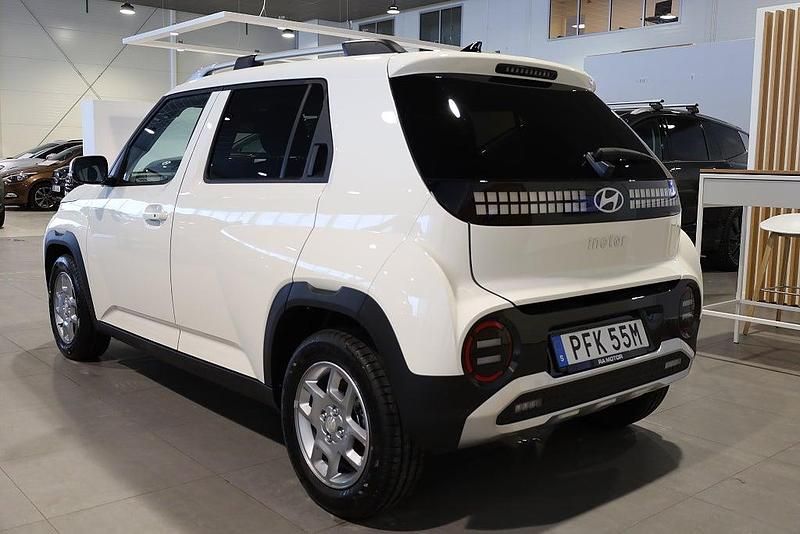 Begagnad Hyundai Inster Advanced 85 kW (116 HK) 2024 Vit Halvkombi
