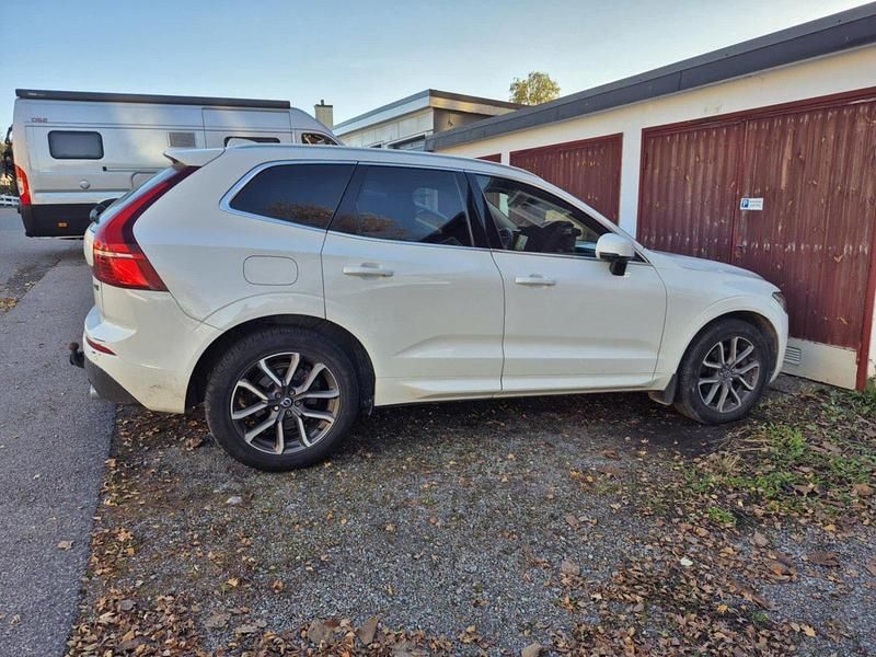 Begagnad 2018 Volvo XC60 SUV | 185 000 kr - Bild 1/2