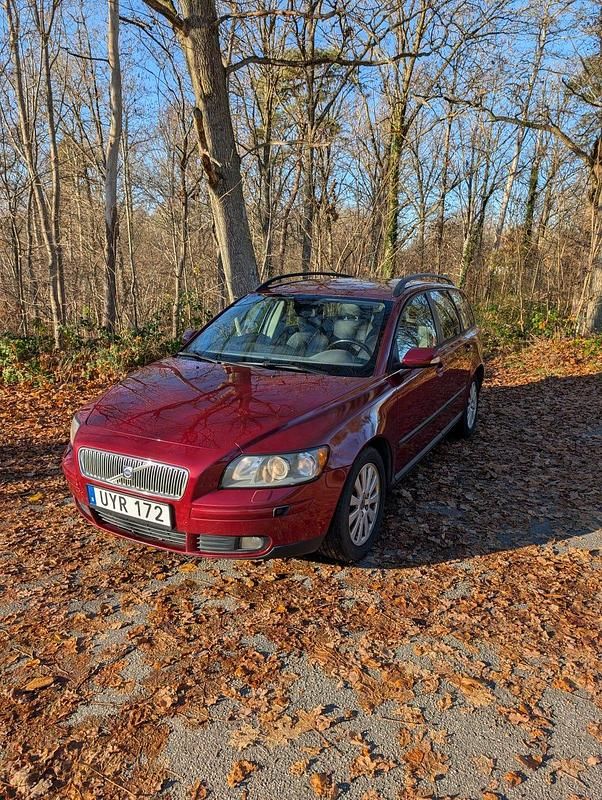 Begagnad 2004 Volvo V50 Kombi | 25 500 kr (Lite dyr) - Bild 1/4