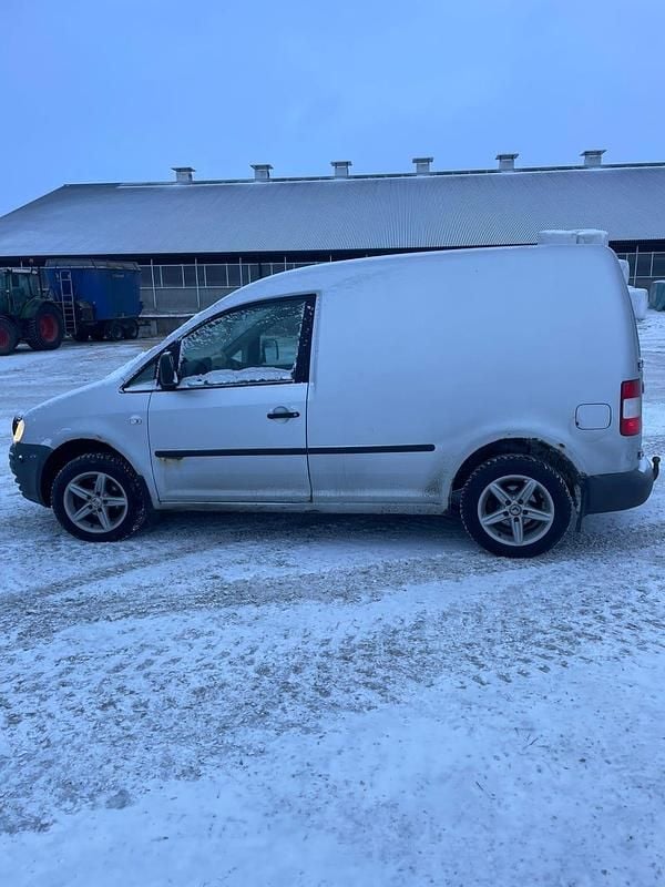 Begagnad VW Caddy 69 HK (50 kW) 2008 Minibuss