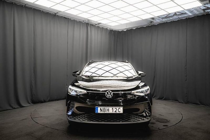 Begagnad VW ID.4 Pro Performance 150 kW (204 HK) 2023 Svart SUV
