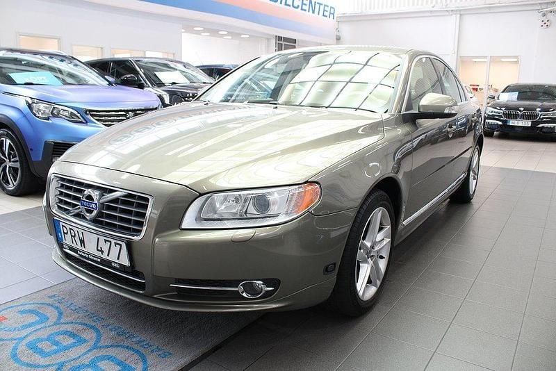 Grön Begagnad 2009 Volvo S80 Summum Sedan | 89 900 kr (Lite dyr) - Bild 1/4