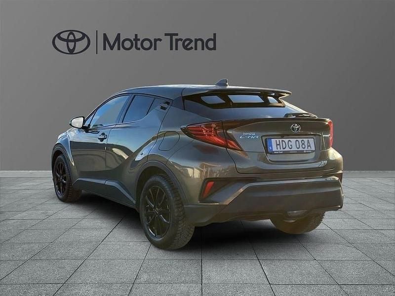 Begagnad Toyota C-HR Executive 124 HK (91 kW) 2022 Grön SUV