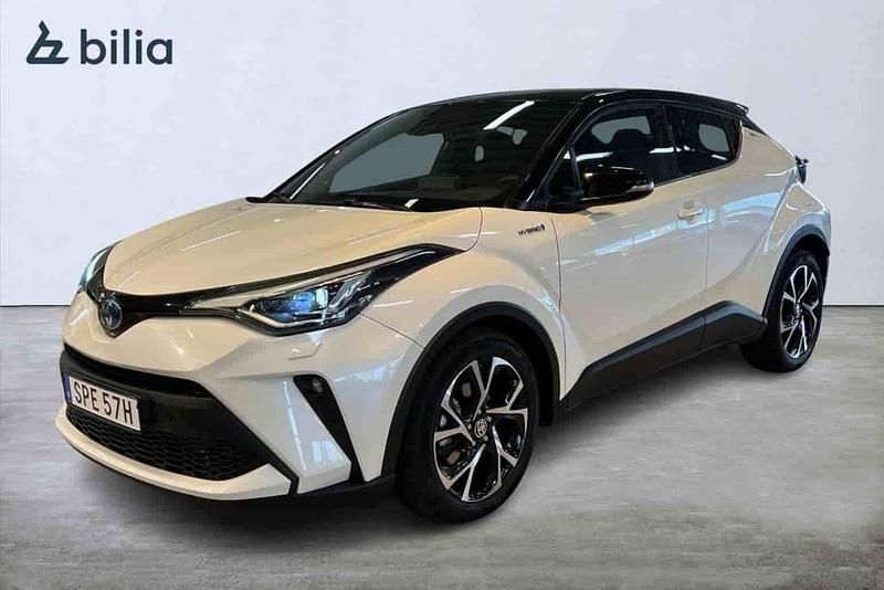 Vit Begagnad 2022 Toyota C-HR SUV | 279 900 kr - Bild 1/1
