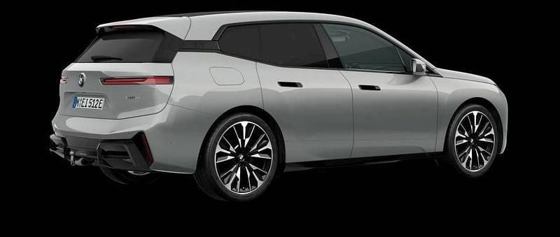 Begagnad BMW iX Comfort Edition 400 kW (544 HK) 2000 Space silver metallic SUV