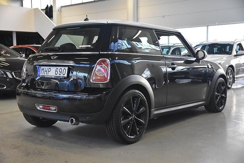 Begagnad Mini Cooper D 112 HK (82 kW) 2012 Svart Halvkombi