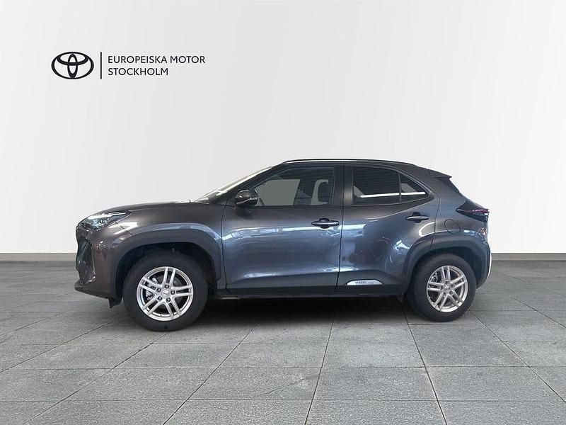 Begagnad Toyota Yaris Hybrid Active 116 HK (85 kW) 2025 Grå