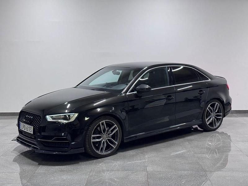 Begagnad Audi S3 Design 301 HK (221 kW) 2014 Svart Sedan