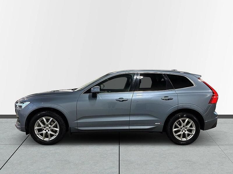 Begagnad Volvo XC60 Momentum 197 HK (144 kW) 2019 Blå SUV