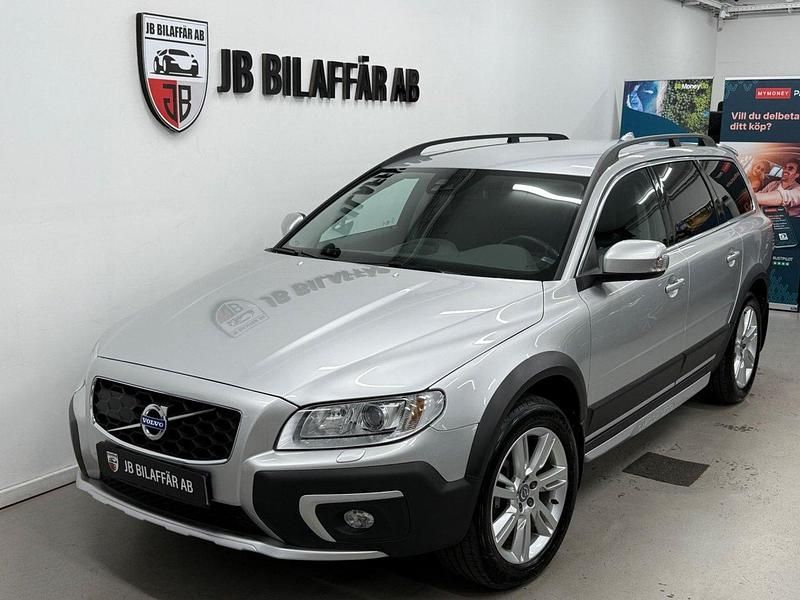 Silver Begagnad 2016 Volvo XC70 Momentum SUV | 319 700 kr (Dyr) - Bild 1/4