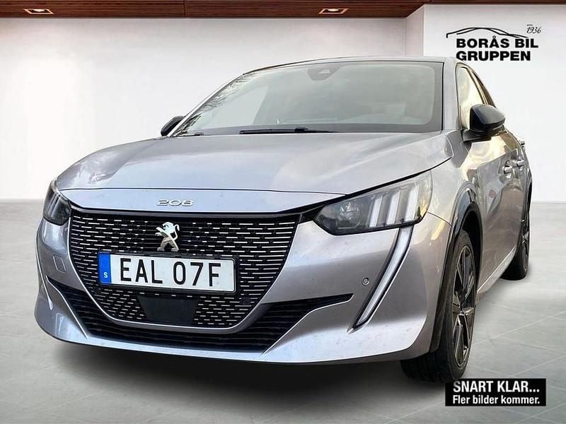 Grå Begagnad 2022 Peugeot e-208 GT Halvkombi | 219 000 kr (Marknadspris) - Bild 1/1