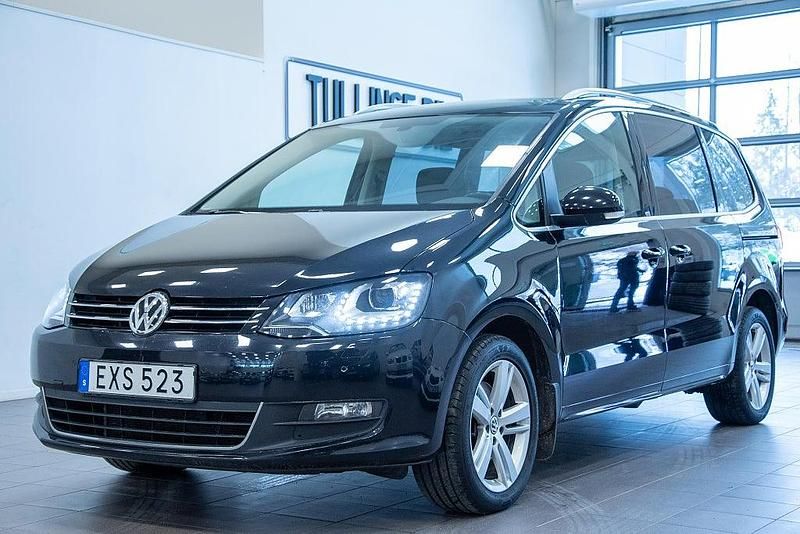 Begagnad VW Sharan 150 HK (110 kW) 2018 Svart Minibuss
