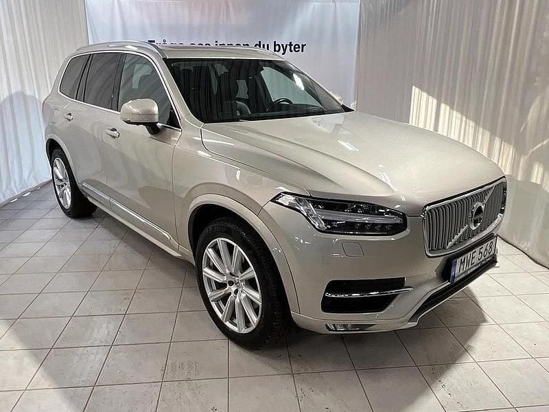 Begagnad Volvo XC90 Inscription 224 HK (164 kW) 2015 Ljusbrun SUV