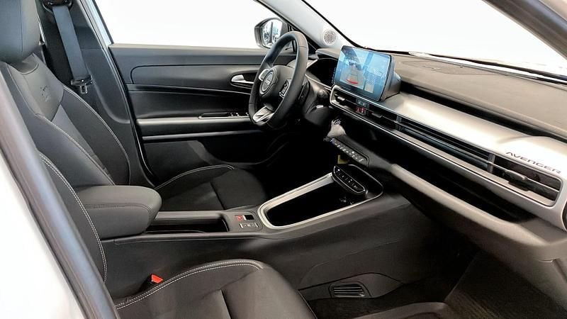 Ny Jeep Avenger Altitude 101 HK (74 kW) 2025 Vit SUV