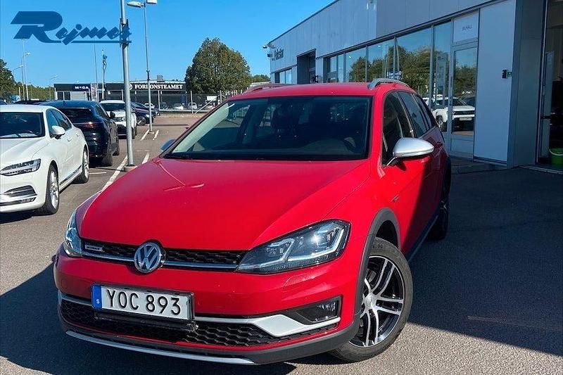Röd Begagnad 2018 VW Golf Alltrack Kombi | 224 800 kr (Marknadspris) - Bild 1/2
