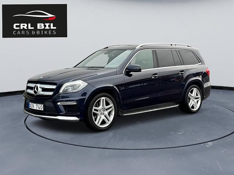 Mörkblå Begagnad 2013 Mercedes GL350 AMG SUV | 289 900 kr - Bild 1/4