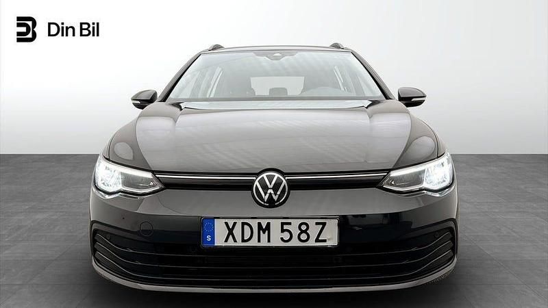 Begagnad VW Golf VIII 131 HK (96 kW) 2024 Grå Kombi