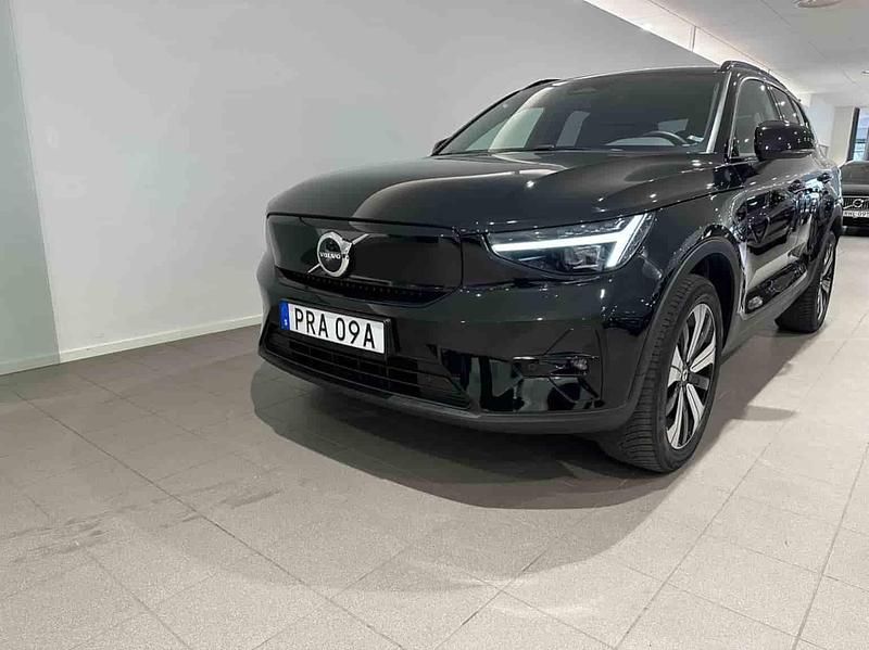 Svart Begagnad 2023 Volvo XC40 Single Motor SUV | 364 500 kr - Bild 1/1