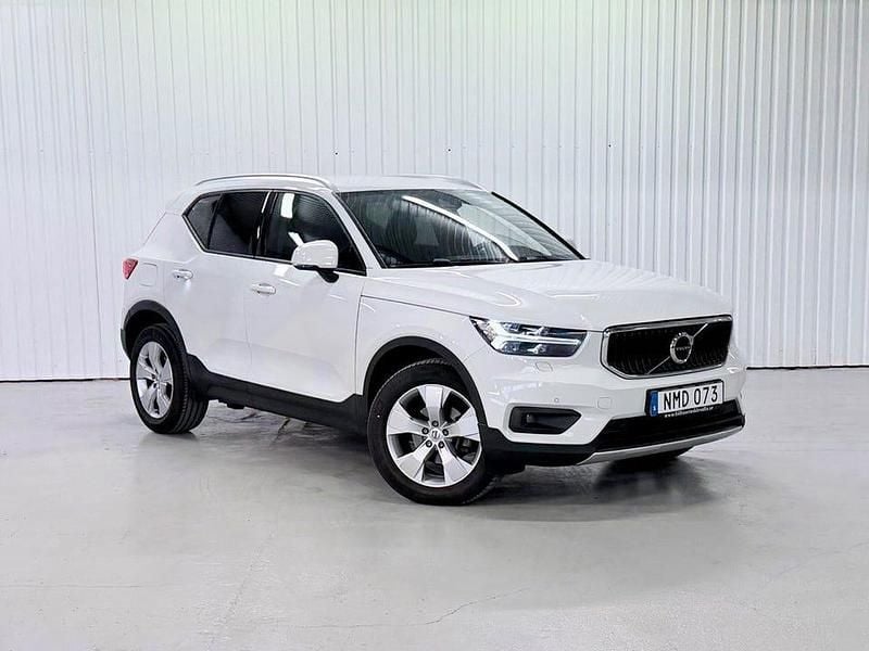 Begagnad Volvo XC40 Momentum 150 HK (110 kW) 2019 Vit SUV