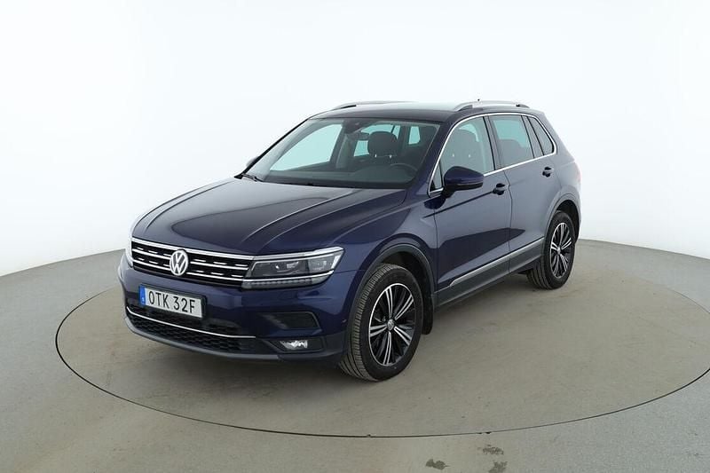 Blå Begagnad 2019 VW Tiguan Highline SUV | 252 000 kr (Marknadspris) - Bild 1/3