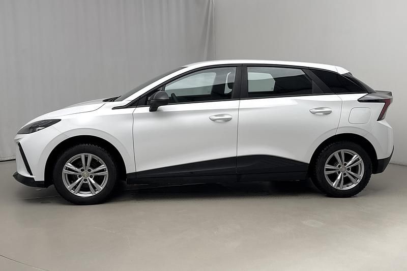 Begagnad MG MG4 EV 2023 Vit Halvkombi