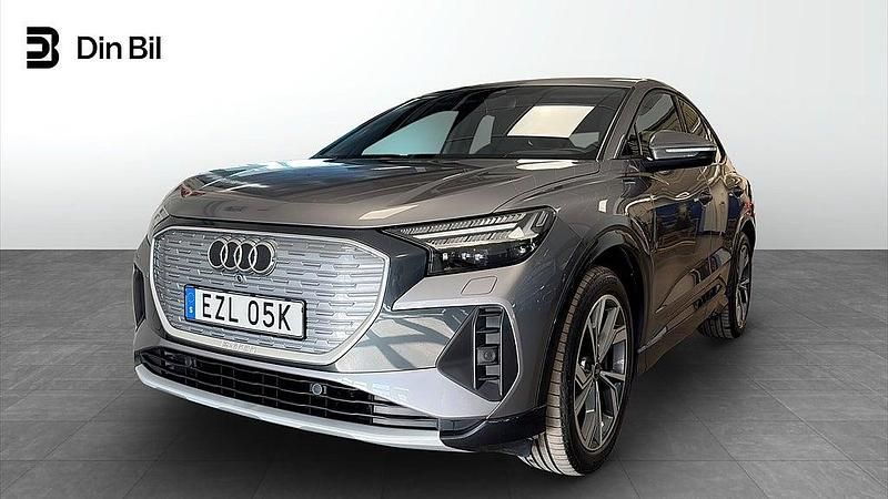 Begagnad Audi Q4 Sportback e-tron Advanced 150 kW (204 HK) 2021 Grå SUV