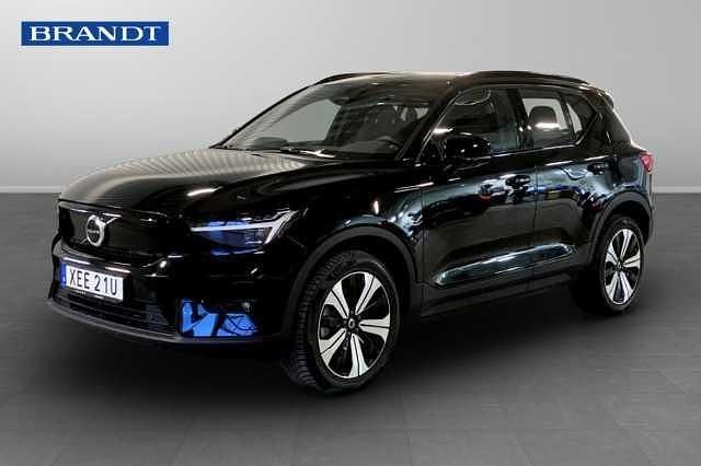 Svart Begagnad 2023 Volvo XC40 Plus SUV | 359 900 kr - Bild 1/4