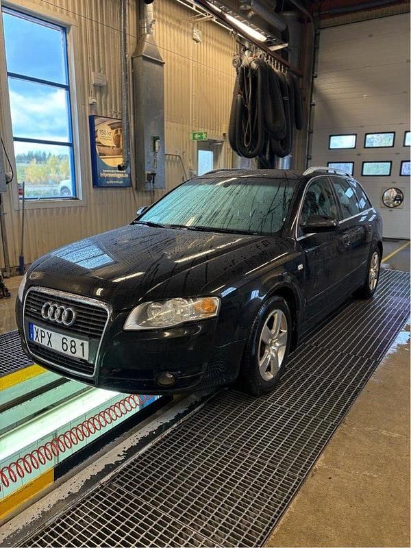Svart Begagnad 2006 Audi A4 Kombi | 26 000 kr (Bra pris) - Bild 1/4